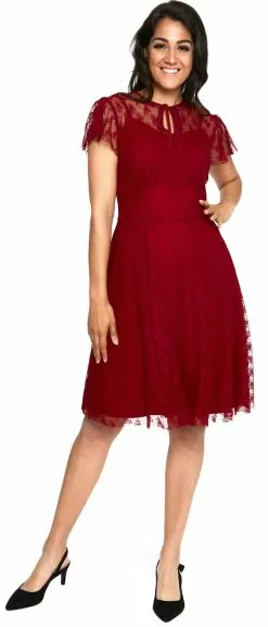 "Melody Lace Occasion Dress" Medium-lengte Jurk Rood Van Voodoo Vixen